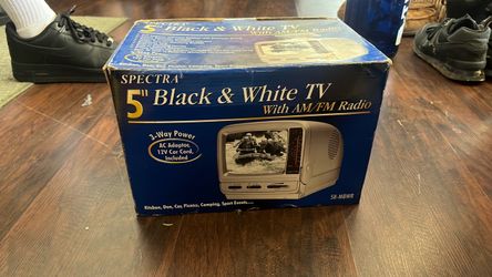 Spectra 5" Black & White TV with AM/FM Radio