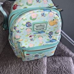 Pokémon Lounge fly bag.
Pokemon lounge fly bag
