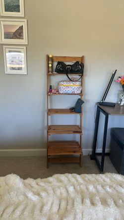 5-Tier Wooden Ladder Shelf / Storage Rack