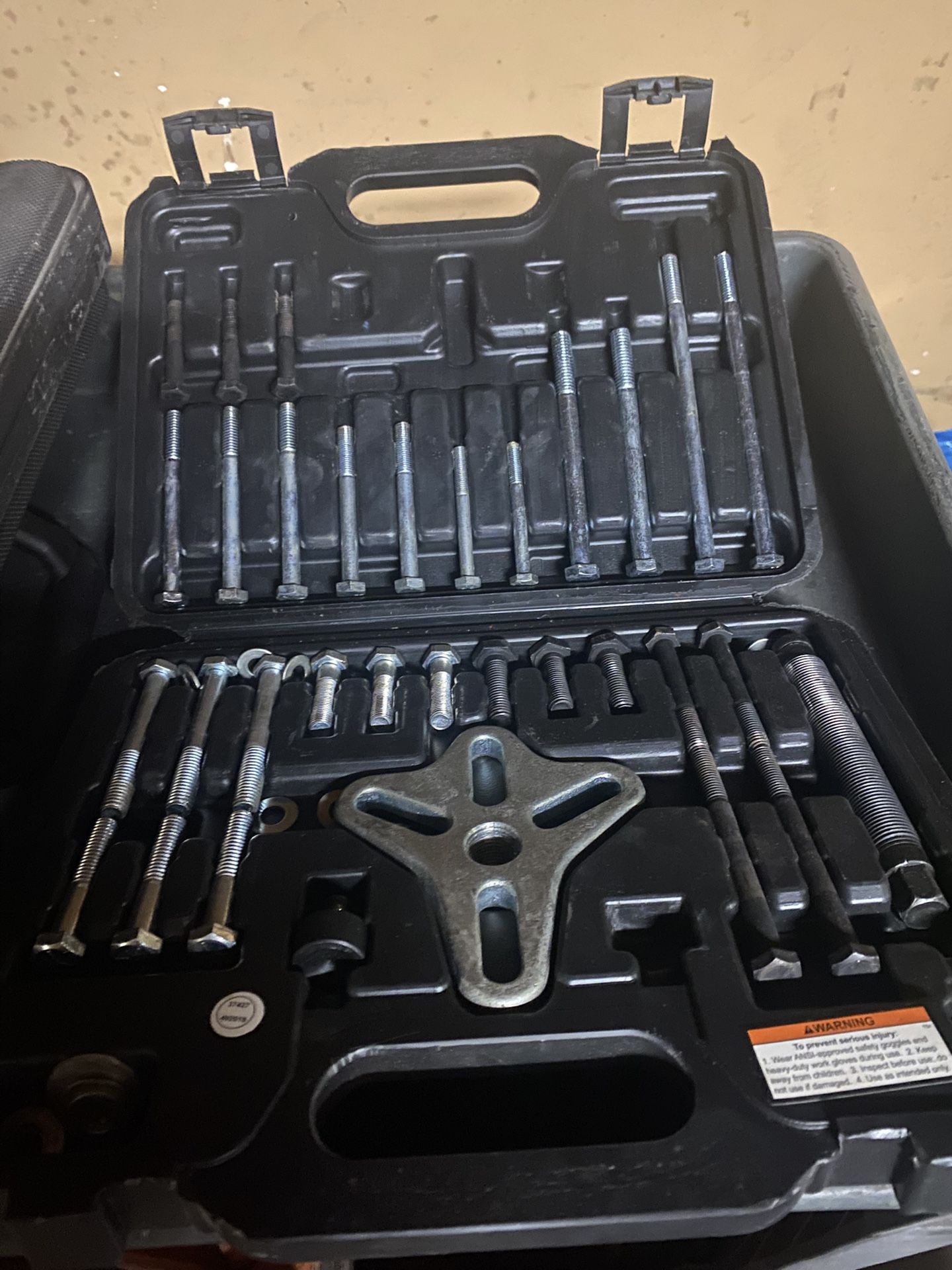 Wheel Puller set