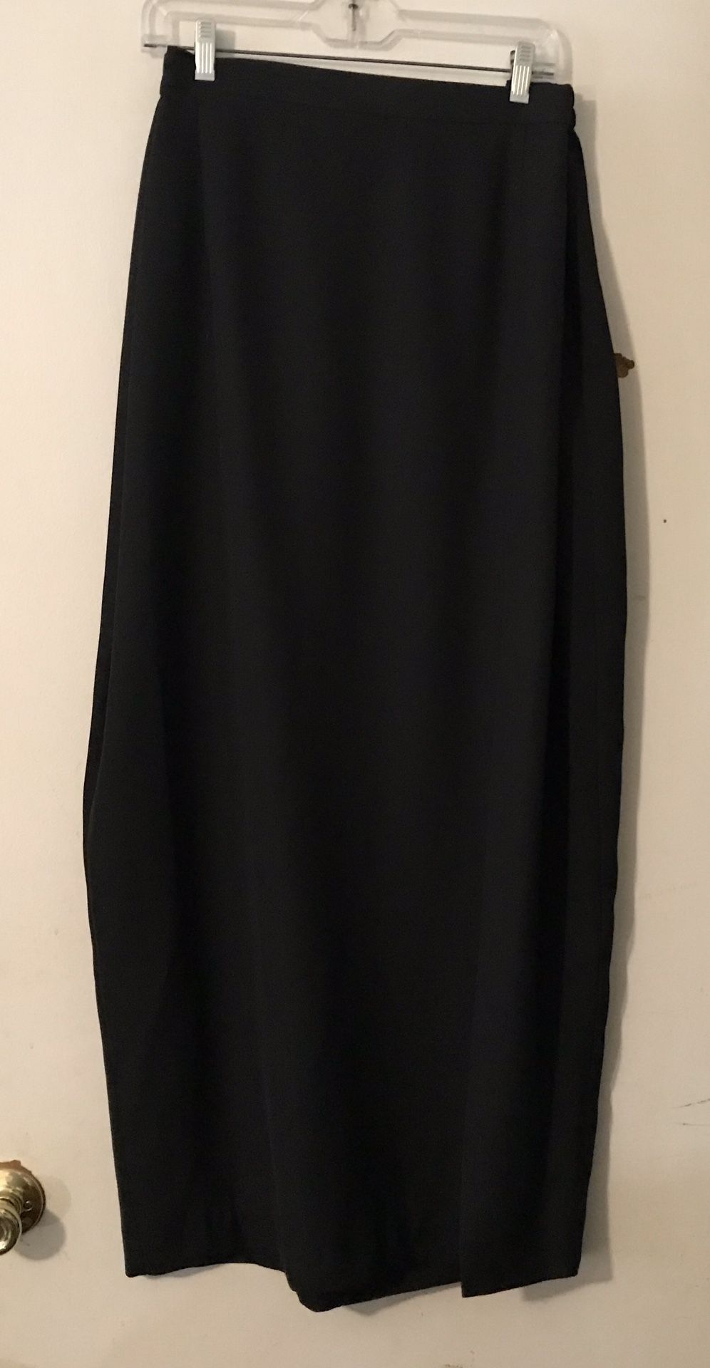WOMEN’S CLOTHING BLACK LONG DRESSY SKIRT WITH SLIT IN THE FRONT