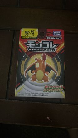 Takara Tomy Charizard Figure 