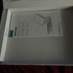 ESR REBOUND MAGNETIC KEYBOARD CASE 360