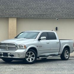 2018 RAM 1500 LARAMIE 4x4