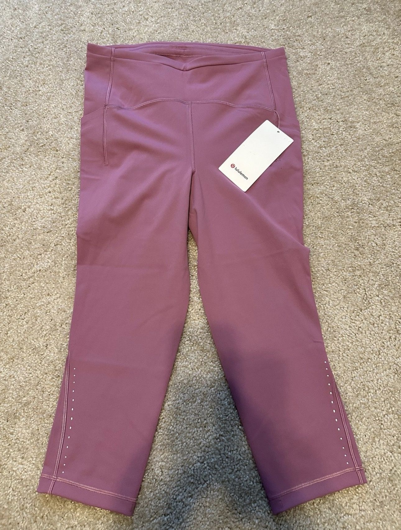 Lululemon Swift Speed HR Crop 21” SZ 10