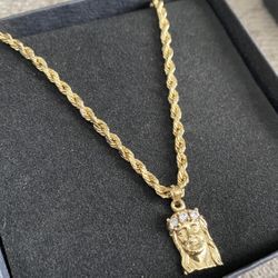 10K Gold Chain Necklace $300 FIRM CASH ONLY