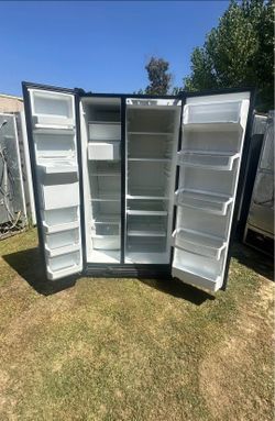 WHIRLPOOL REFRIGERATOR
