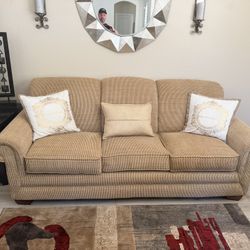 Lazboy Makenzie Queen Size Sleeper Sofa 