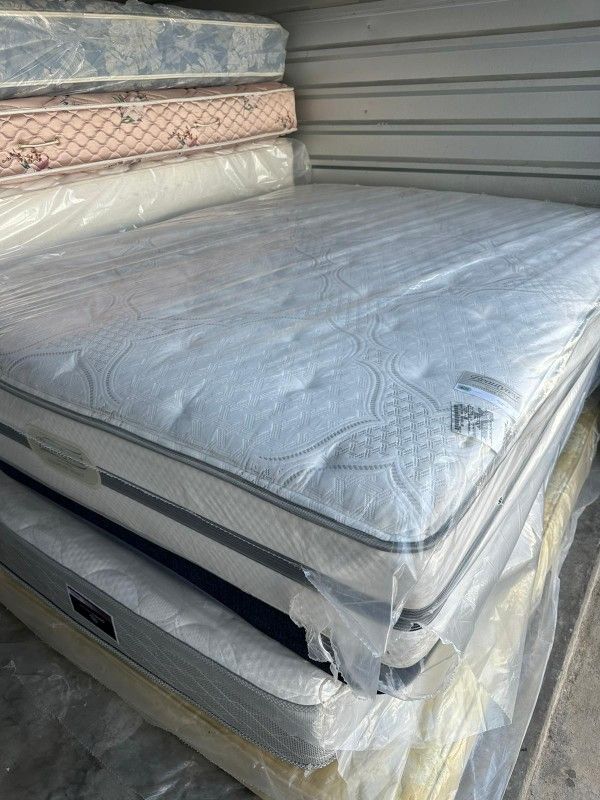 Queen Size Mattress And Box Spring