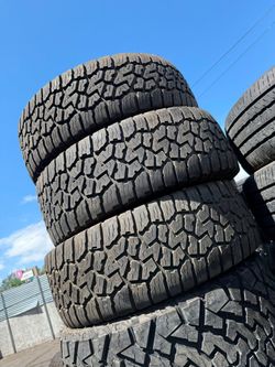 255/65/17 Falken Set de Tires con 70% de vida las 4