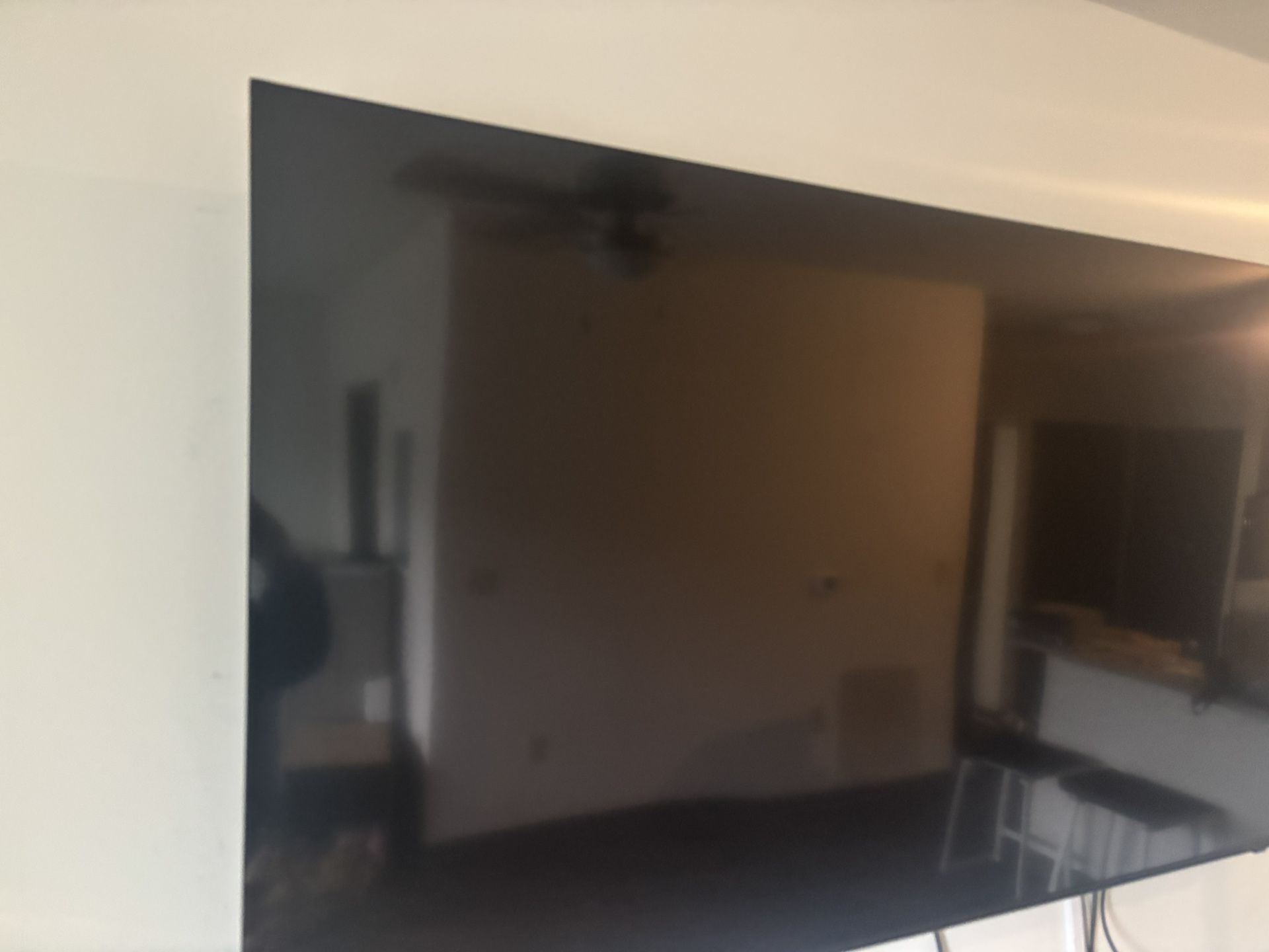 75in Samsung Thin Tv