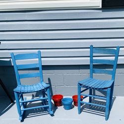 Antique Chairs With Pillows