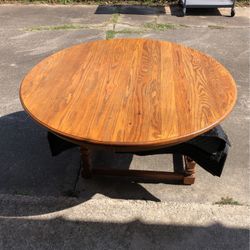 Oak Pedestal Table 