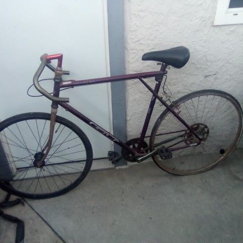 GT Vantara Fixie Style Bike