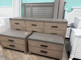 Restoration Hardware King Bedset