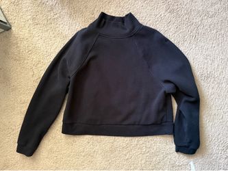 Women’s Black V-Neck (Used)