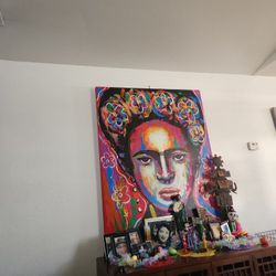 Painting Frida