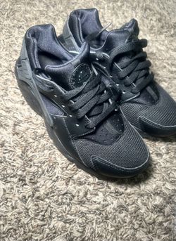 Nike Huarache 5.5Y
