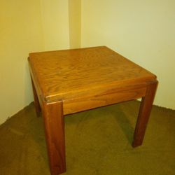 Oak End Table24x20