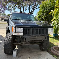 97 JEEP GRAND CHEROKEE 5.2L V8 4x4