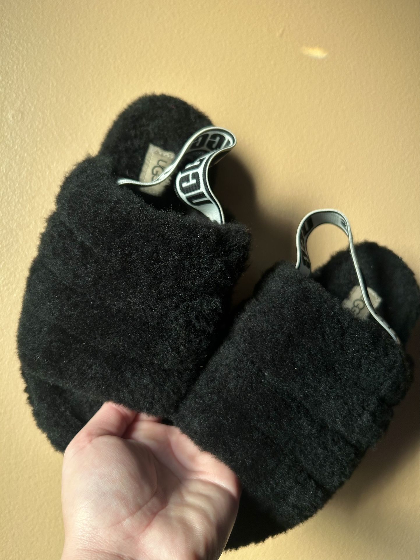 UGG Fluff Yeah Slide SIZE 6