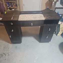 Nail Tech Manicure Table Needs Screws And Used Condition