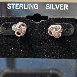 Love Knots Stud Earrings 