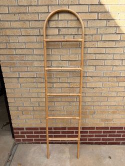 Bamboo Blanket ladder