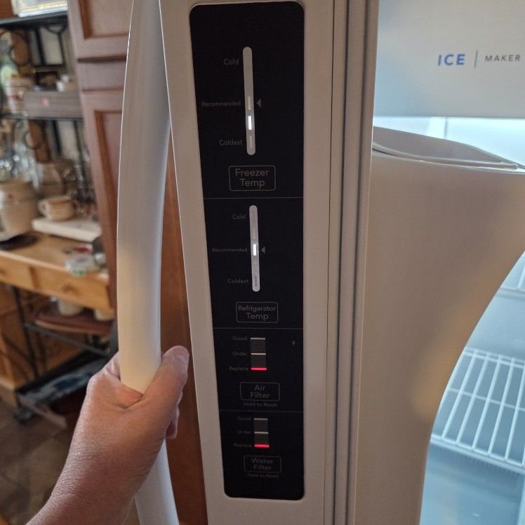 Brand New Frigidaire Fridge/Freezer