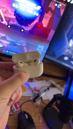 AIR PODS 3RD GENERATION(I think) MAKE OFFERS