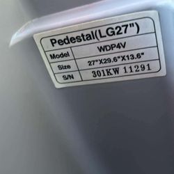 LG pedestal 