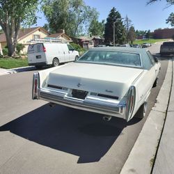 1975 Cadillac  Coupe DeVille , 2 Door 