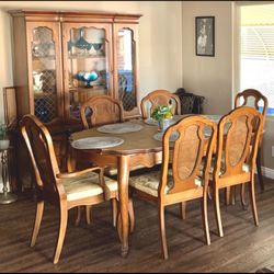 Dining Set And Hutch