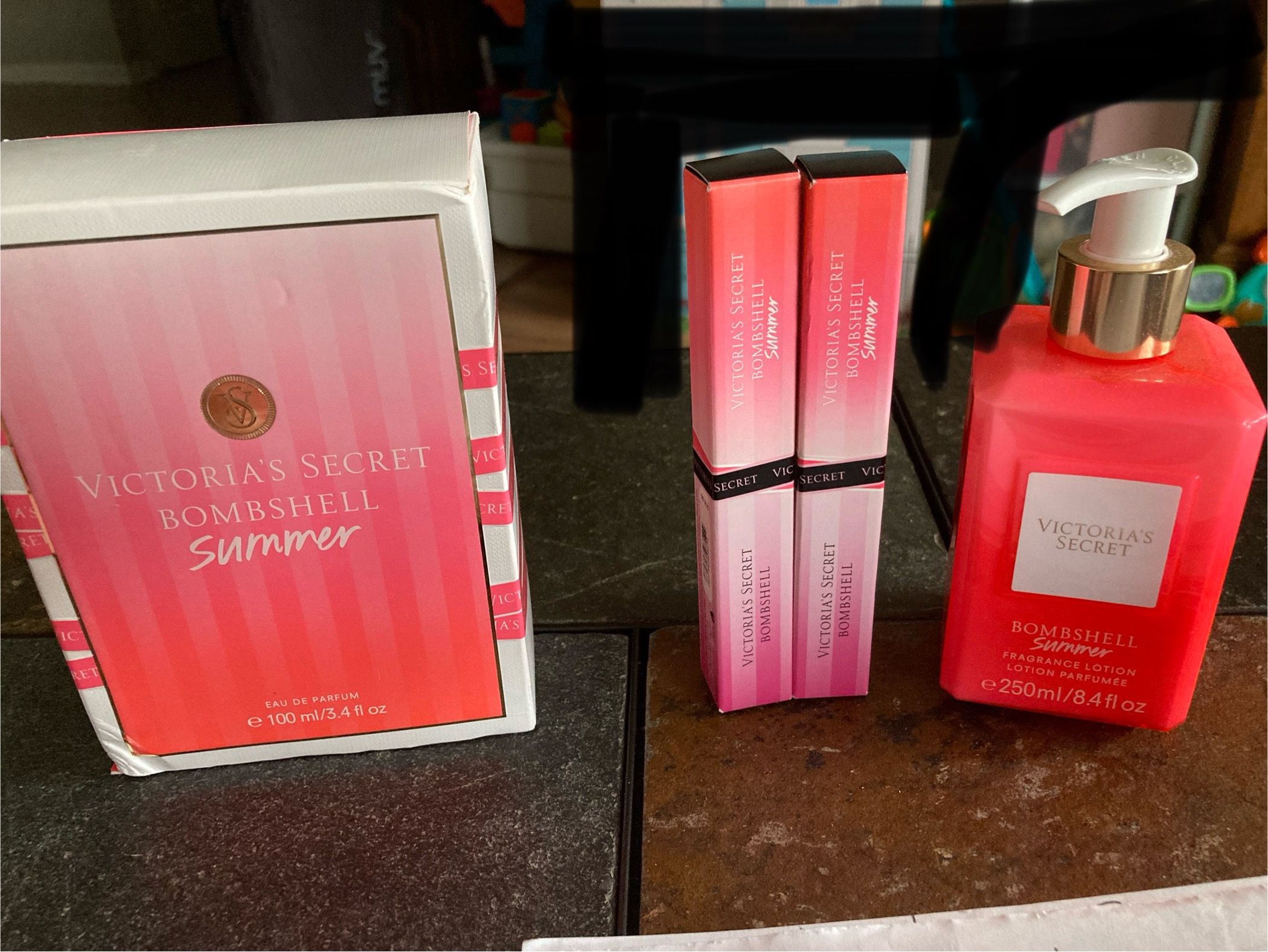 Many New Victoria Secret Fragrances Read Description