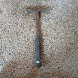 Estwing hammer,  20 oz Bricker's/Mason's hammer or a framing hammer
