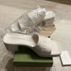 Gucci Sandals 