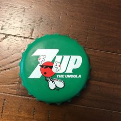 Vintage 7-Up bottle top ice pack
