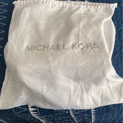 Michael Kors Carmen Handbag & Wallet