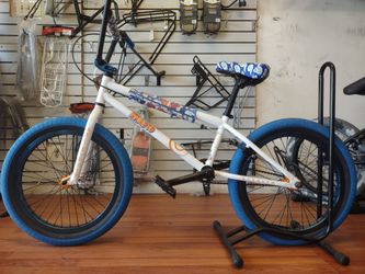 Elite BMX 20" Naruto Uzumaki White