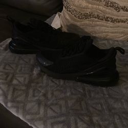 Nike Air Max 270s Size 8.5