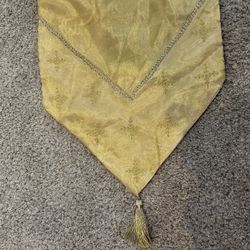 Table Runner 