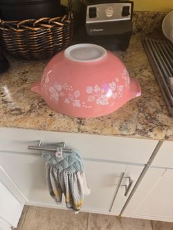 Vintage 1950s PYREX 444 Pink Gooseberry Large Cinderella Bowl $80.
