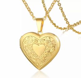Gold Large Heart Pendant Locket