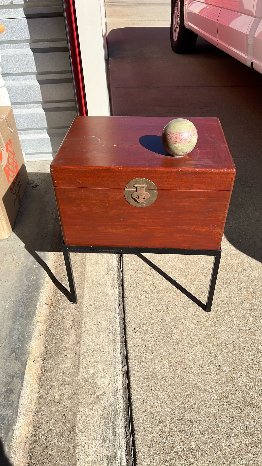 Pieces Of Furniture Selling Separately Each Item 