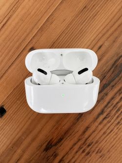 Apple Noise Canceling Headphones