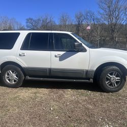 2004 Ford Expedition 