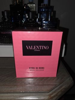 Valentino Donna Born in Roma Travel Exclusive