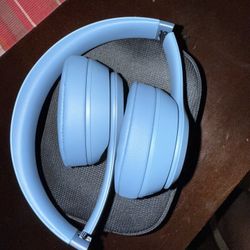 Beats Solo 4