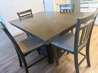 Counter Height Dining Table Set with 4 Chairs