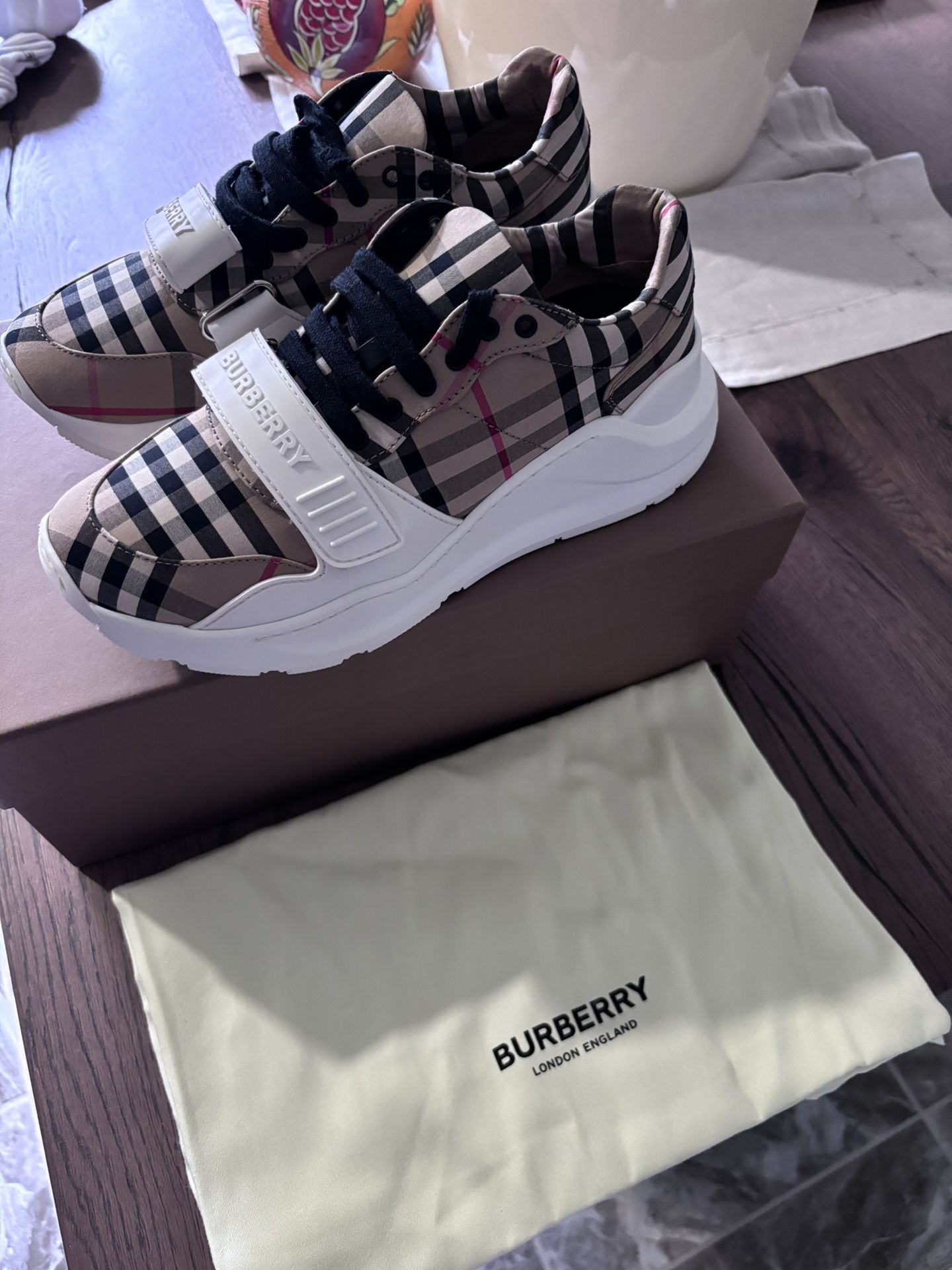 Burberry Sneakers
